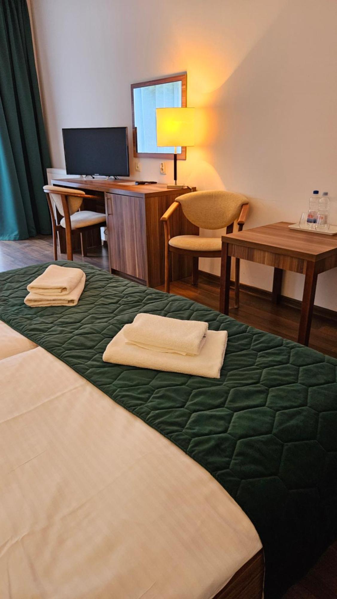 Bursztyn Spa Kołobrzeg Esterno foto