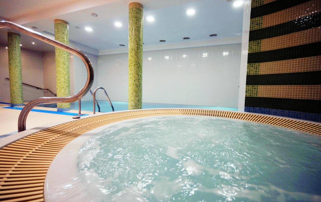 Bursztyn Spa Kołobrzeg Esterno foto